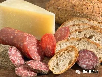 面包、干酪、火腿等食品，都可以添加丙二醇